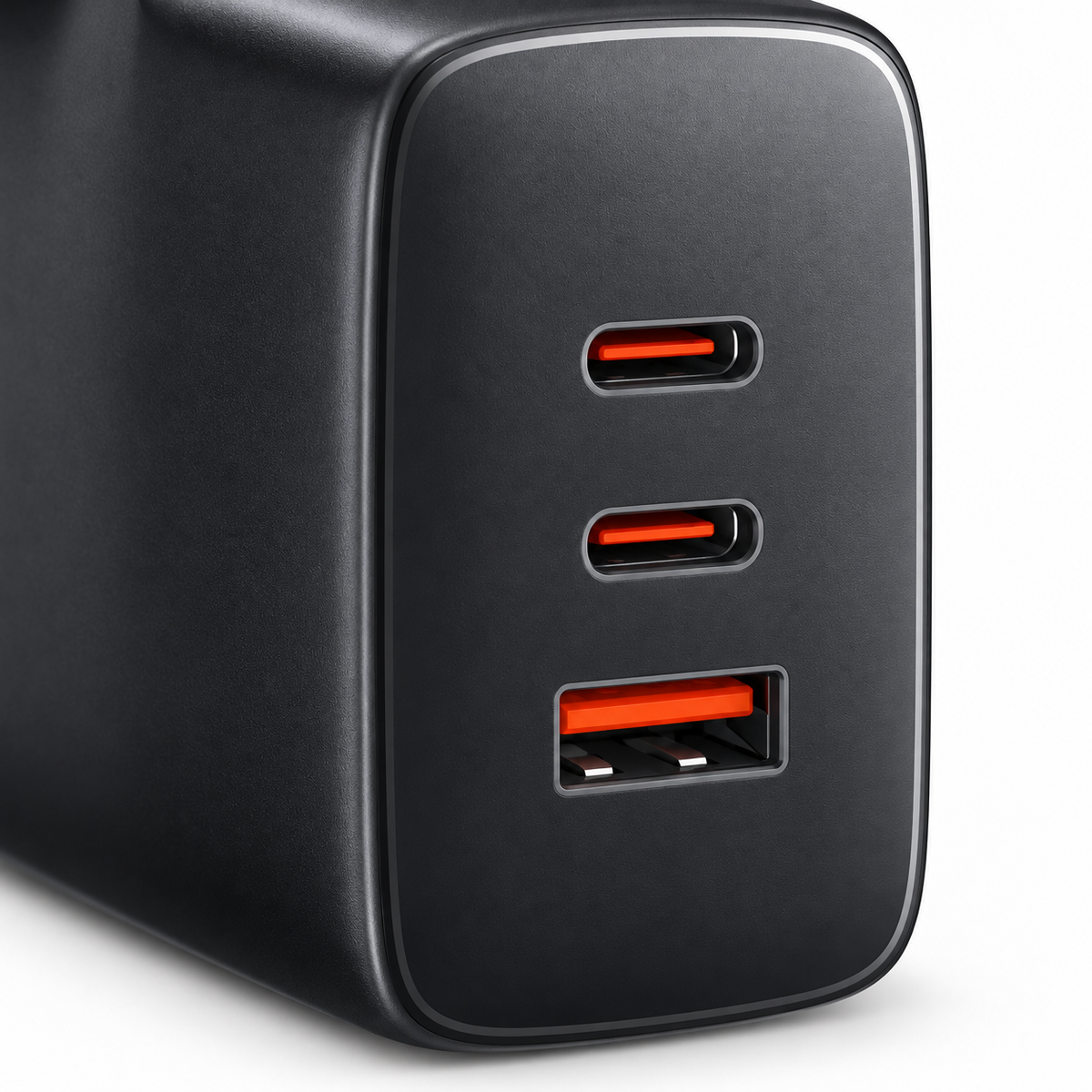 NOVIXA 65W Multi-Port GaN Charger