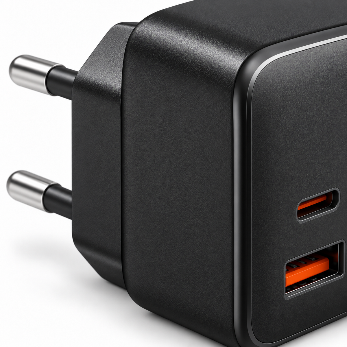 NOVIXA 45W Multi-Port GaN Charger